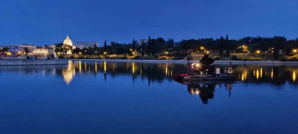 66aef9_2e3884ba7b0842469e66844de1a79c6d_mv2