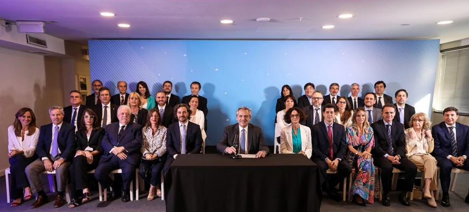 Gabinete de Alberto Fernández para Argentina, por Página 12 bis