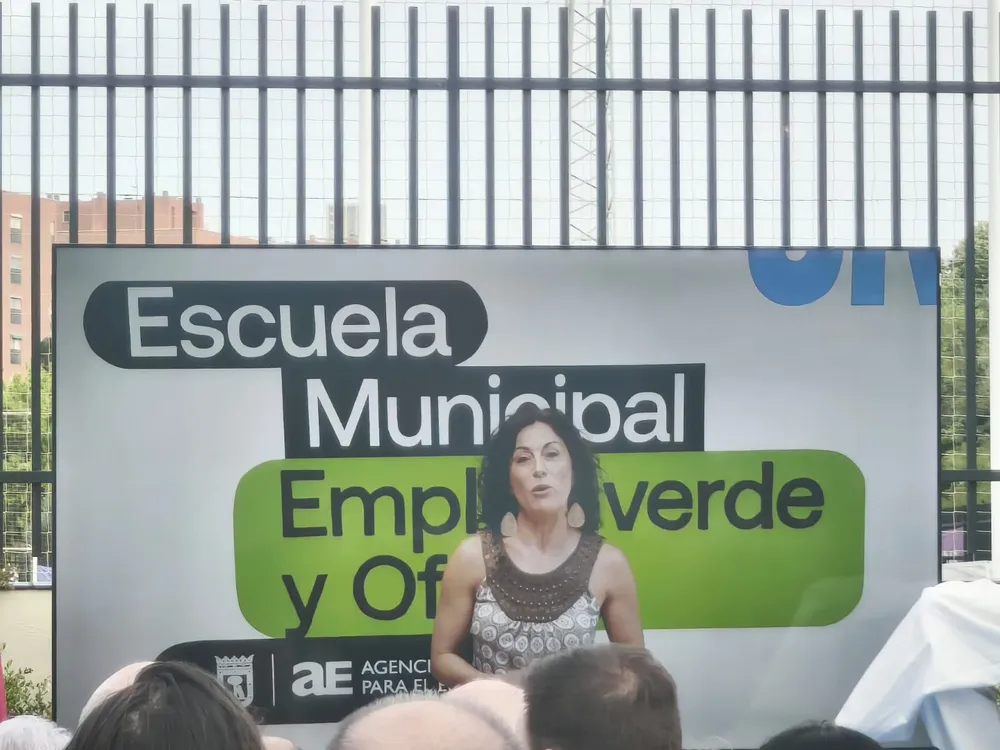 5a92d670-87e2-4734-a9a9-7a859048061f