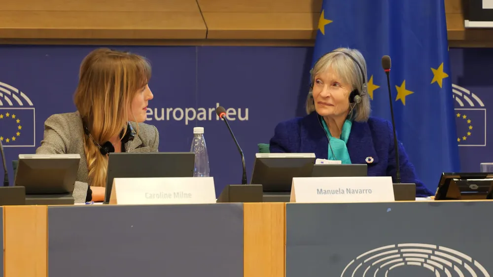 d797fc98-1379-41ea-84fd-65b9e2bf835f